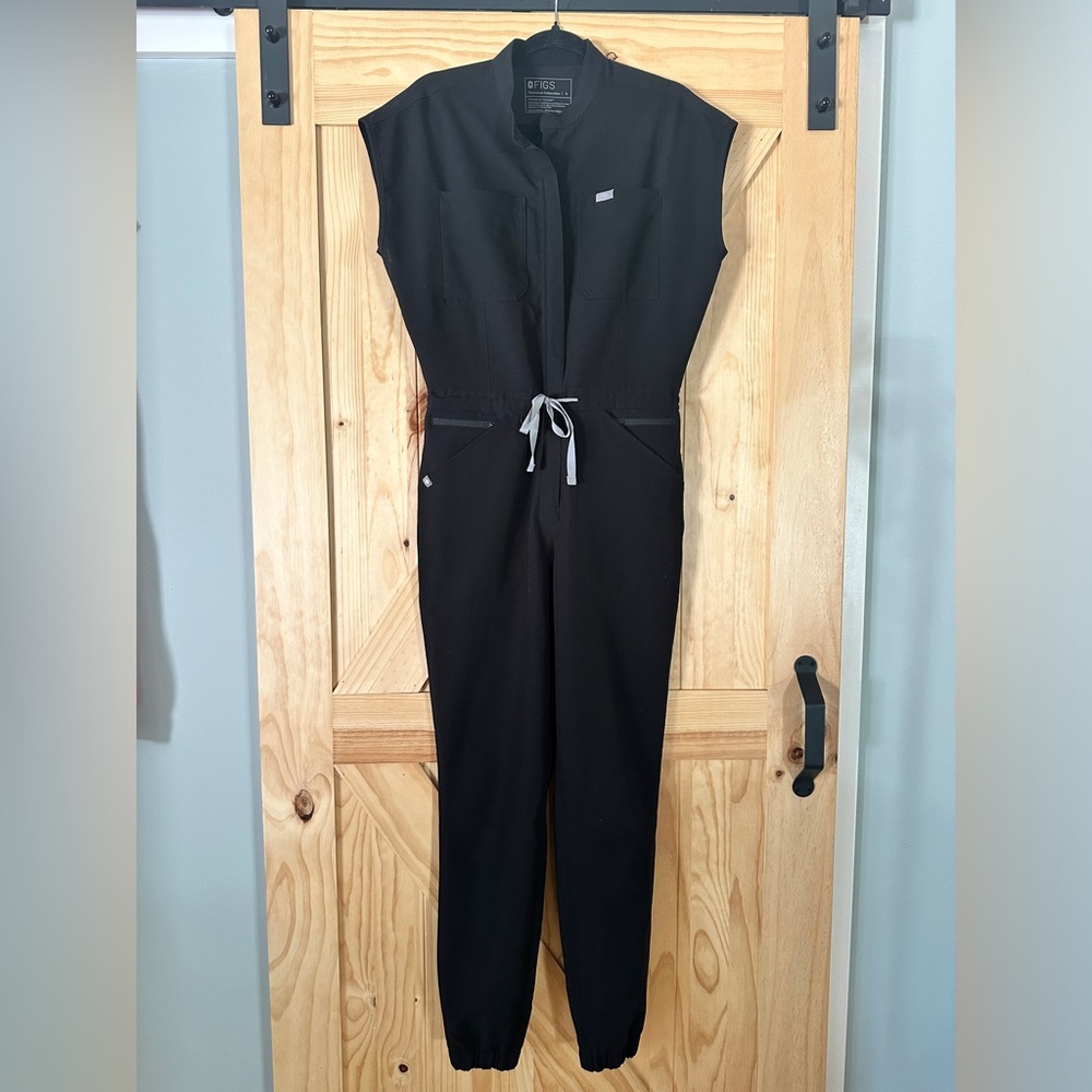 FIGS JUMPSUIT BLACK